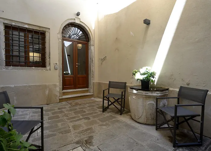 La Fenice Lägenhetshotell Venedig