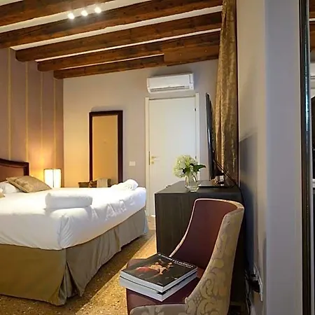 La Fenice Lejlighedshotel 4*