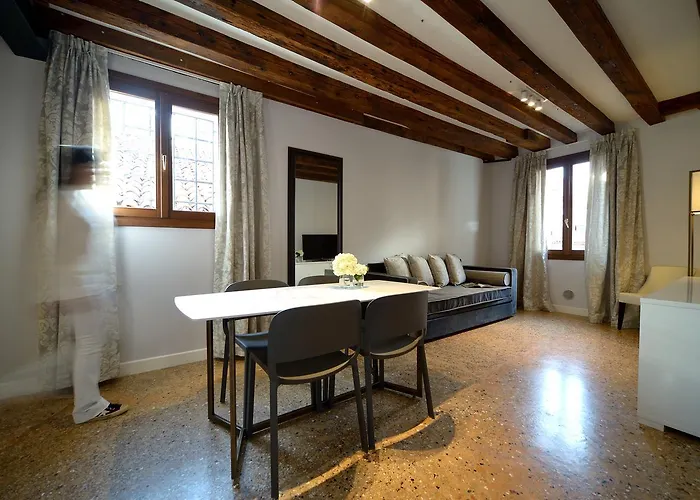 La Fenice Apartahotel