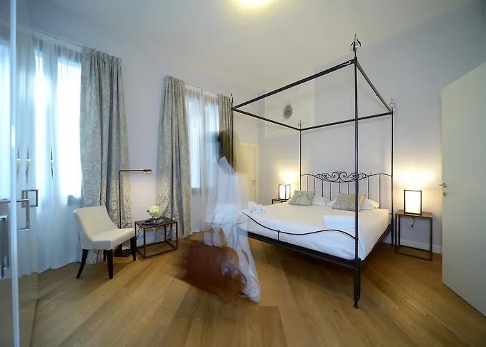 La Fenice Aparthotel 4*