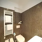 Apart Otel La Fenice Venedik