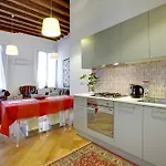 Apart Otel La Fenice 4*