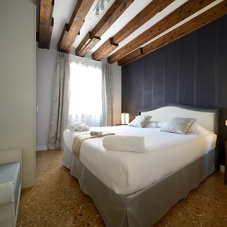 La Fenice Lejlighedshotel 4*