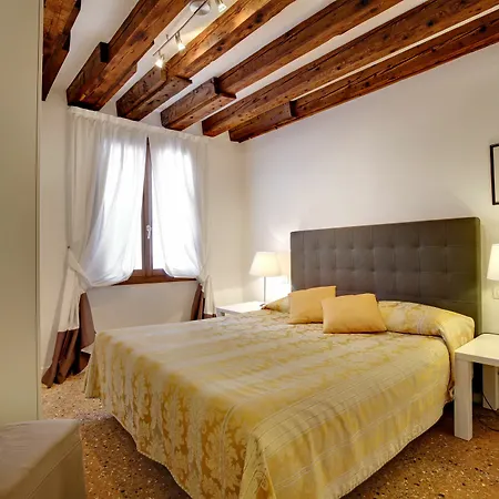 La Fenice 4* Velence