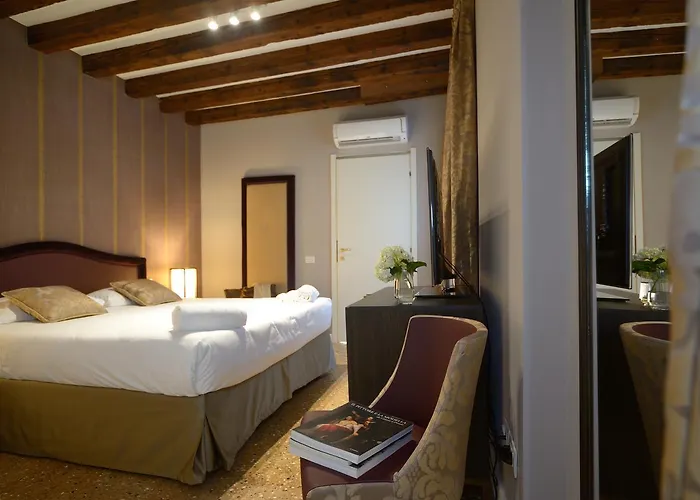 La Fenice Aparthotel