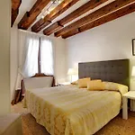 La Fenice 4* ונציה